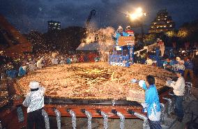 Osaka group tries for world record with giant pancake
